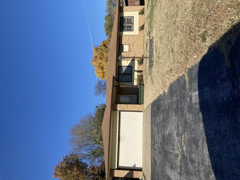 1105 E Camorene St, Springfield, MO 65803 photo 1