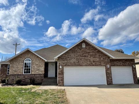 1477 S Eastland Ave, Springfield, MO 65802 photo 1