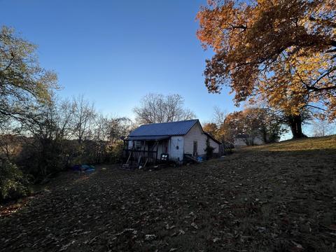 308 Crane St, Crane, MO 65633 photo 1