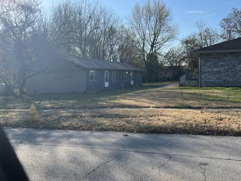 1824 W Walnut St, Springfield, MO 65806 photo 1