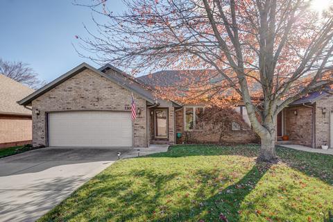 330 E Degraffenreid St, Springfield, MO 65810 photo 1