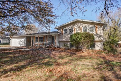 2405 Westwind Dr, Ozark, MO 65721 photo 1