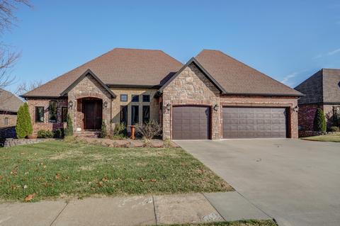 3923 W Kingsley St, Springfield, MO 65807 photo 1