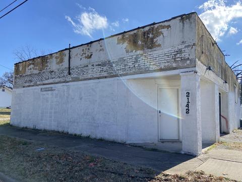 2142 W Atlantic St, Springfield, MO 65803 photo 1