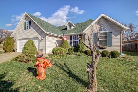 1670 S Burks Ave, Springfield, MO 65807 photo 1