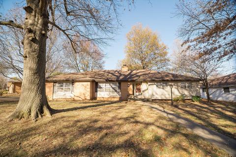 643 W Primrose St, Springfield, MO 65807 photo 1