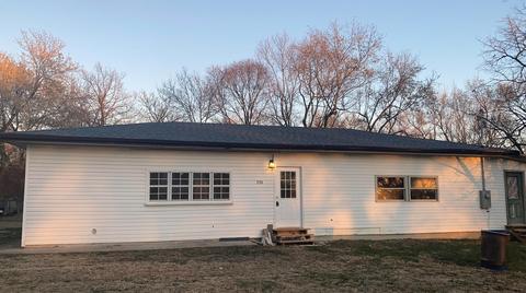 326 Morgan Ave, Aurora, MO 65605 photo 1