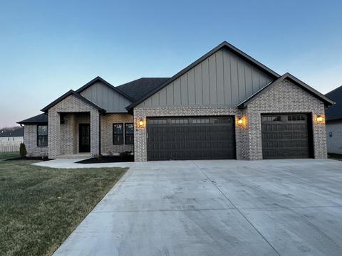1578 N Lake Edge Dr, Springfield, MO 65802 photo 1