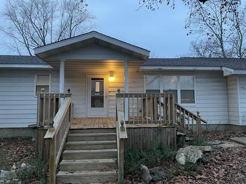 400 W 3rd St, Mountain View, MO 65548 photo 1