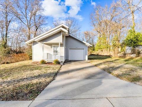 1321 W Talmage St, Springfield, MO 65803 photo 1