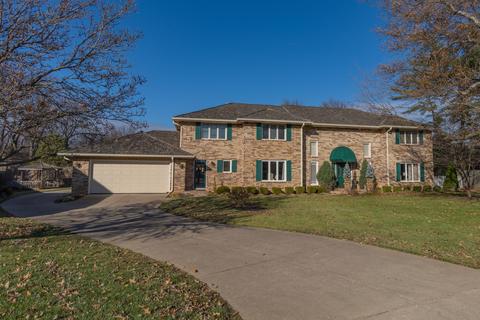 2415 E Raynell St, Springfield, MO 65804 photo 1