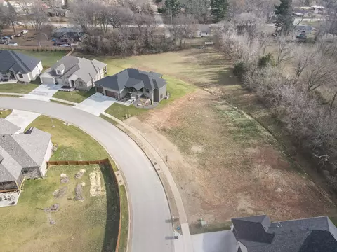 4724 E Forest Trails Dr, Springfield, MO 65809 photo 1