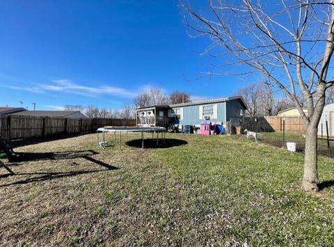 305 E 4th St, Diamond, MO 64840 photo 1