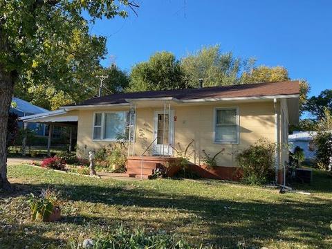 1006 Summit St, Cabool, MO 65689 photo 1