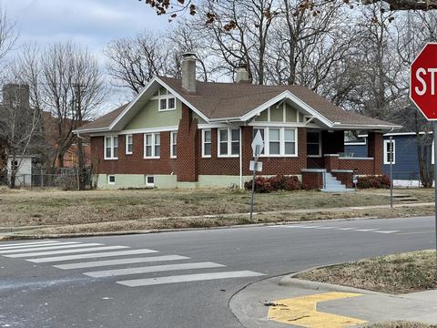 1305 N Robberson Ave, Springfield, MO 65802 photo 1