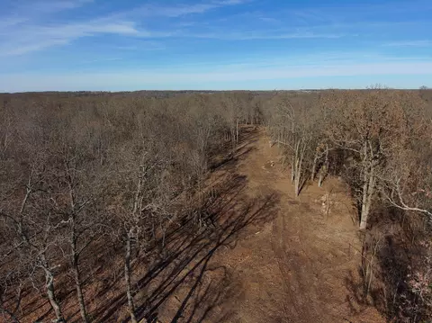 lot2 Summit Grove Ests, Aurora, MO 65605 photo 2