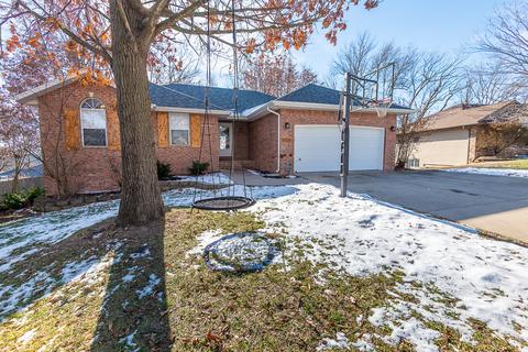 2224 W Cantebury St, Springfield, MO 65810 photo 1