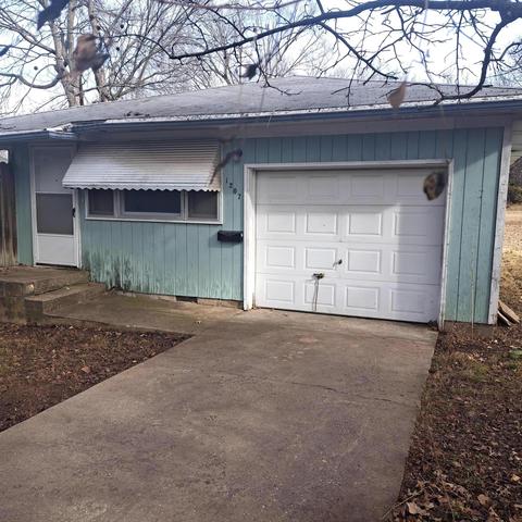 1207 N 4th St, Monett, MO 65708 photo 1