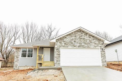 3226 N Travis Ave, Springfield, MO 65803 photo 1