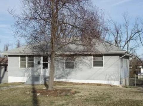 2546 N Lyon Ave, Springfield, MO 65803 photo 1