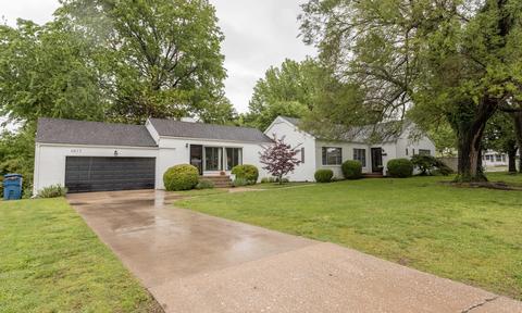 1677 E Bennett St, Springfield, MO 65804 photo 1