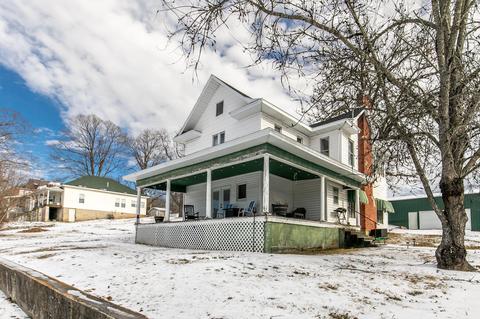 401 N Commerce St, Crane, MO 65633 photo 1