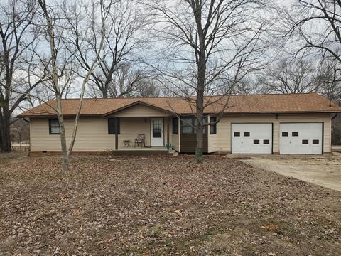 1612 Lakeview Dr, Ava, MO 65608 photo 1