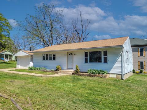 600 First St, Cabool, MO 65689 photo 1