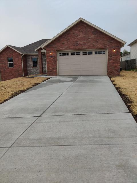 4450 Gladys Ave, Springfield, MO 65803 photo 1