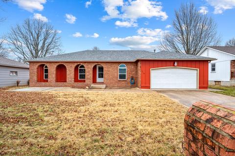 1119 E Woodland St, Springfield, MO 65807 photo 1