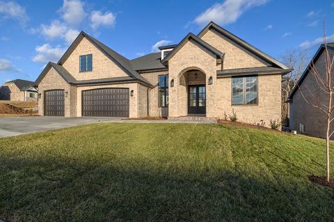 714 S Hickory Dr, Springfield, MO 65809 photo 1