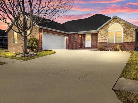 601 E Thornhill Dr, Nixa, MO 65714 photo 1