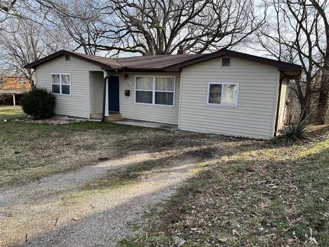 305 S 2nd St, Thayer, MO 65791 photo 1