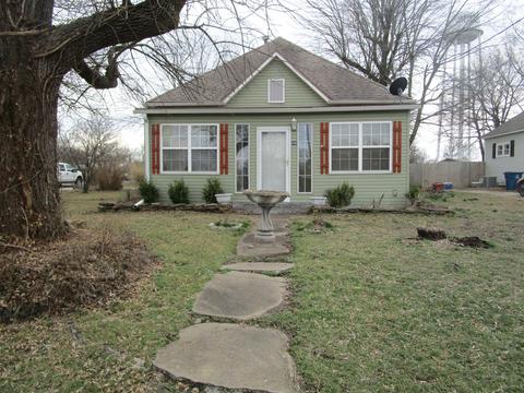 206 E Market St, Diamond, MO 64840 photo 1