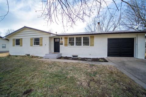 1212 Admiral Pl, Monett, MO 65708 photo 1