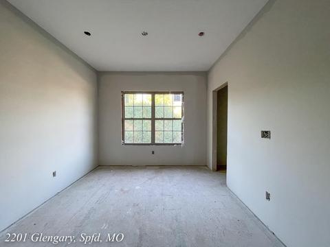 Bedroom - 2175 W Glengary Ct, Springfield, MO 65810 photo 1 of 2