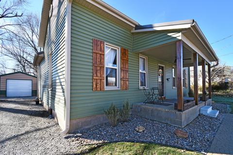 418 E Olive St, Bolivar, MO 65613 photo 1