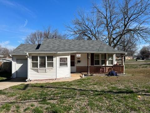 1815 W High St, Springfield, MO 65803 photo 1