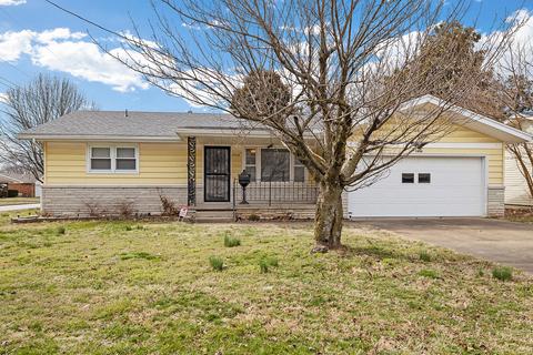 1956 E Glenco St, Springfield, MO 65803 photo 1