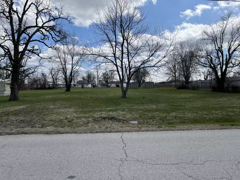 130 E Summit Ave, Seymour, MO 65746 photo 1