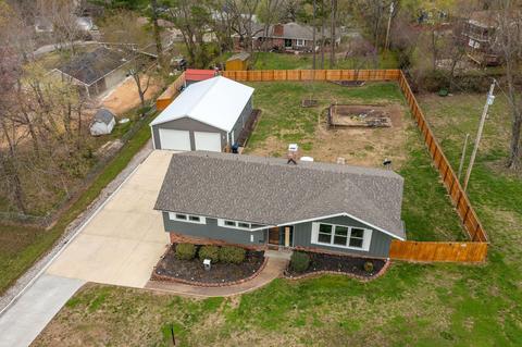 820 Valley View Dr, Branson, MO 65616 photo 1