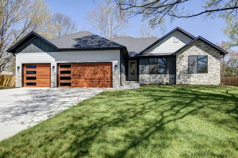 1851 E Vincent St, Springfield, MO 65804 photo 1