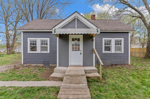 2018 N Hoffman Ave, Springfield, MO 65803 photo 1