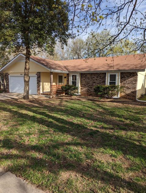 1051 E Cambridge St, Springfield, MO 65807 photo 1