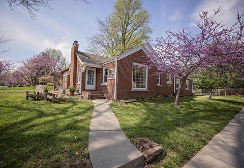 1001 S Delaware Ave, Springfield, MO 65804 photo 1