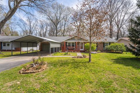 910 S Devonshire Dr, Springfield, MO 65802 photo 1