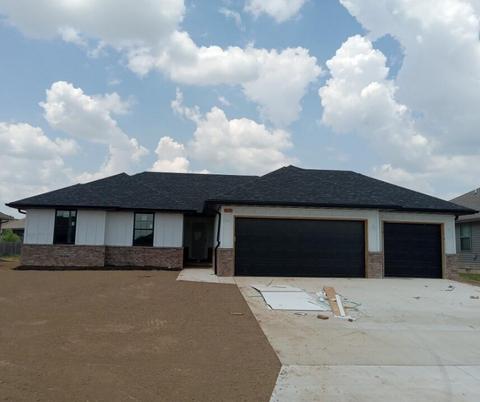 5631 W Pine St, Springfield, MO 65802 photo 1