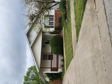 1219 N Oak Park Dr, Springfield, MO 65802 photo 1