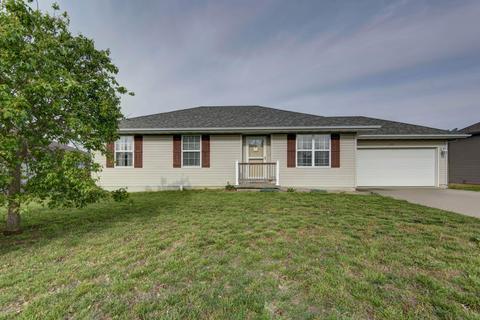 117 N Cherry Ave, Clever, MO 65631 photo 1