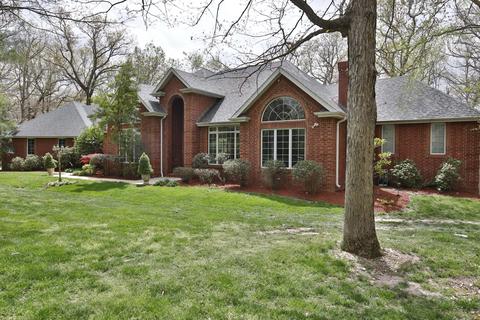 7144 E Crescent Ct, Springfield, MO 65809 photo 1